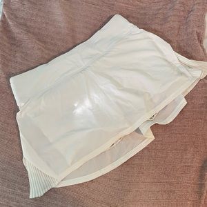 Lululemon Play off the Pleats Skirt